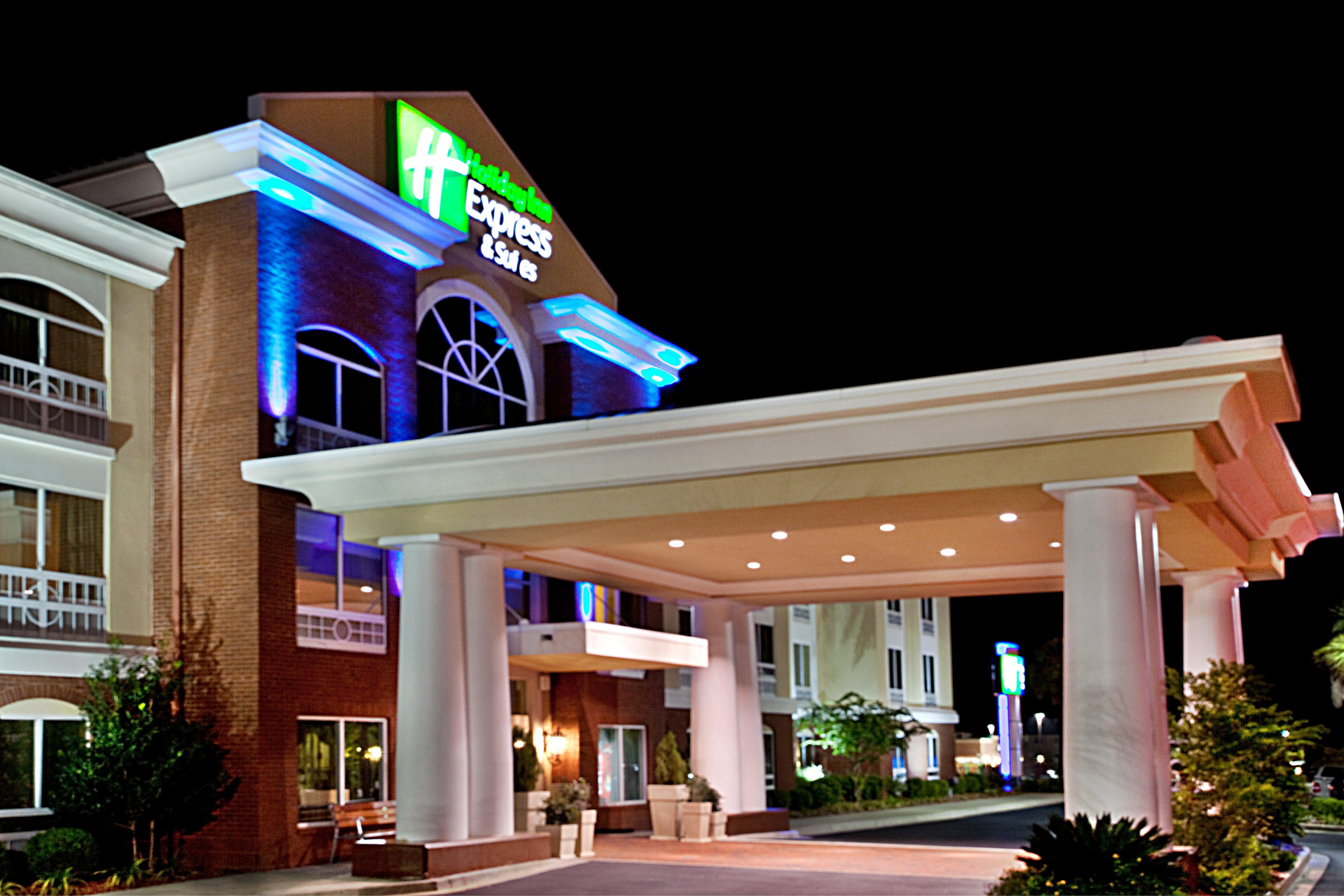 Holiday Inn Express Hotel & Suites - Sumter, An Ihg Hotel מראה חיצוני תמונה